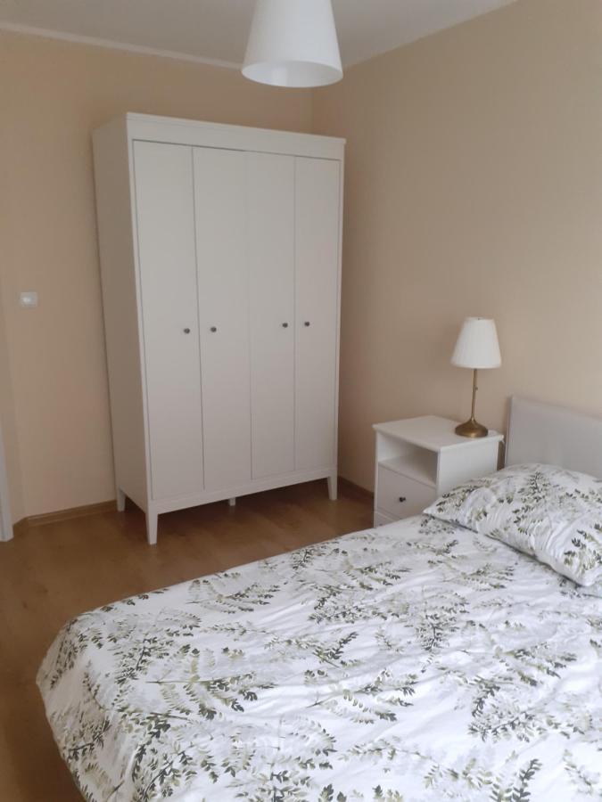 Sloneczny Apartament Z Malym Ogrodkiem Wejherowo Bagian luar foto